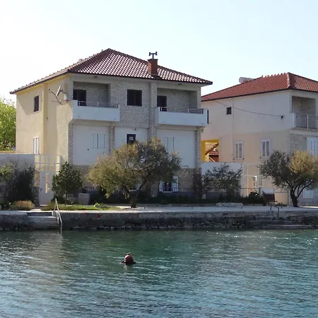 Babin * Vinišće